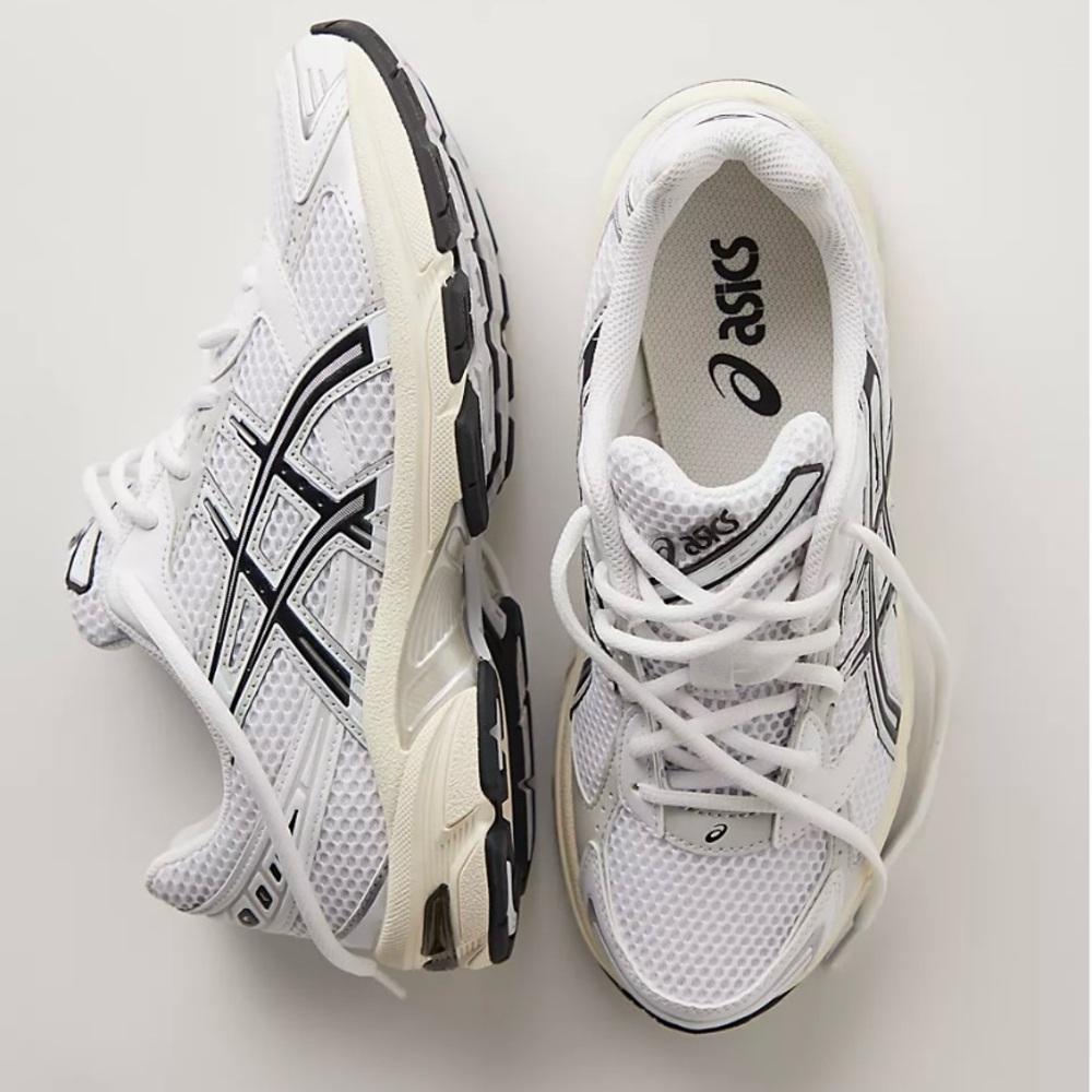 NWT Asics Gel 1130 Sneakers in White/Cloud Grey Size 8.5 Women